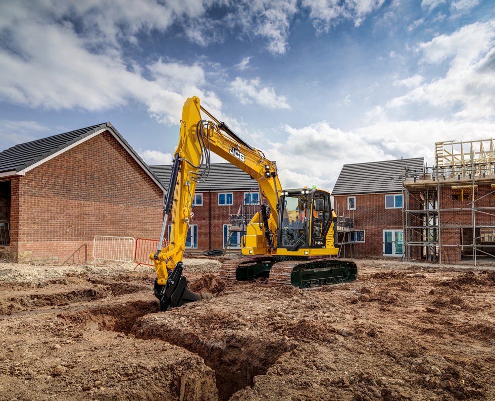 145XR Reduced Tailswing Excavator