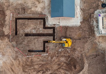 145XR Reduced Tailswing Excavator