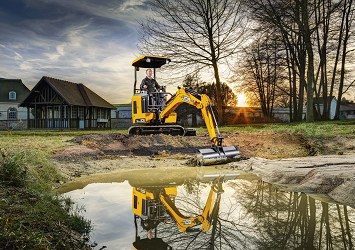 18Z-1 Mini Excavator