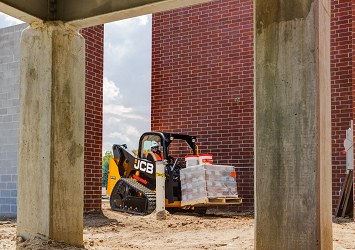 215T Vertical Lift Compact Track Loader
