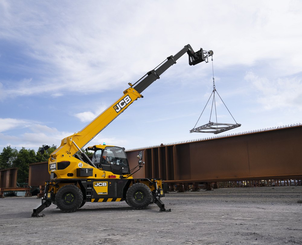 558R Pro Telehandler