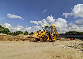 5CX Backhoe Loader