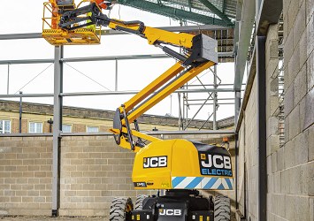 A45E Articulated Boom Access Platform