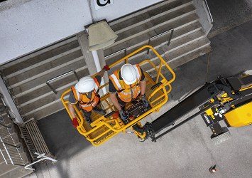 A45E Articulated Boom Access Platform